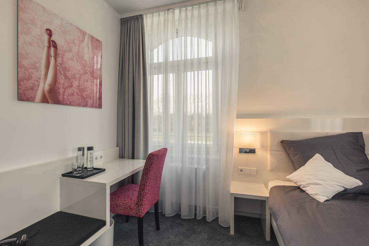 Bahnlounge 1907 Bed & Breakfast Neuenstadt am Kocher Luaran gambar